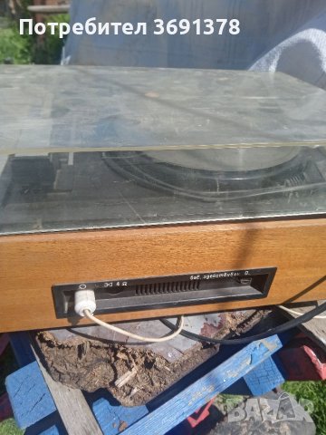 Грамофон, снимка 3 - Антикварни и старинни предмети - 40617920