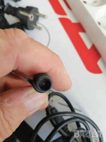 Оригинално зарядно за лаптоп DELL, 65W, снимка 3 - Части за лаптопи - 52411253