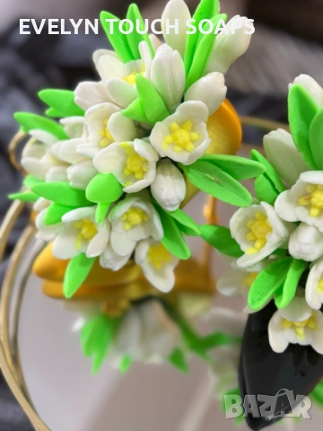 Букет „Кокичета“ от глицеринов сапун, снимка 3 - Козметика за тяло - 53277493