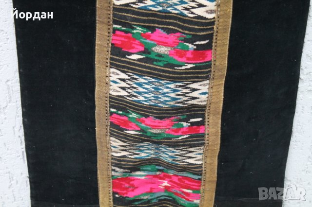 Престилка бродирана със сърма , снимка 3 - Антикварни и старинни предмети - 38376363