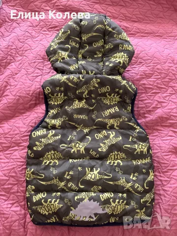 Детски елек с динозаври 110 см, снимка 2 - Детски якета и елеци - 50337611