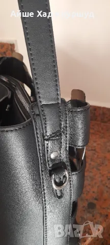 Дамска чанта, снимка 2 - Чанти - 47649005