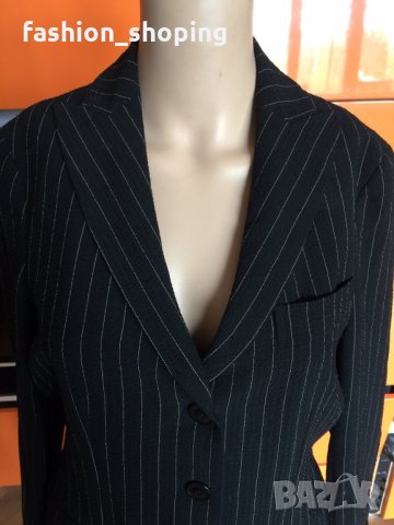 Дамски блейзер Moschino, размер М/L, снимка 2 - Сака - 32667841