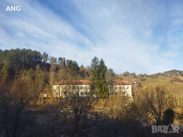 Продава Сграда с УПИ 5030 кв.м. в близост до к.к.Пампорово, снимка 3 - Хотели - 43981513