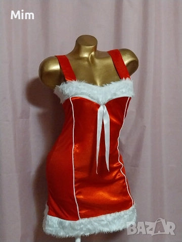 S/M Червена сатенена рокля с бели пухчета за Коледа , снимка 3 - Рокли - 52634545