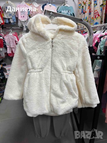 Пухено палтенце , снимка 1 - Детски якета и елеци - 43901474