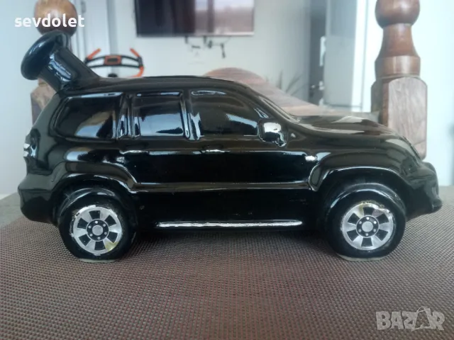 Интересна и красива,колекционерска бутилка., снимка 4 - Други - 48842337