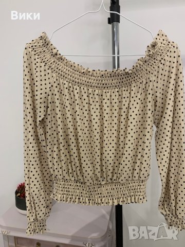 Блуза в размер S - М, снимка 1 - Блузи с дълъг ръкав и пуловери - 44096585