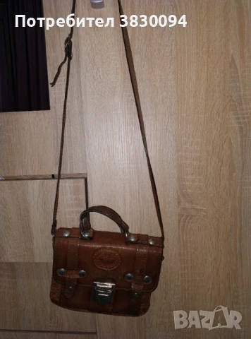 Стара Кожена Дамска Чанта, снимка 11 - Чанти - 51180892