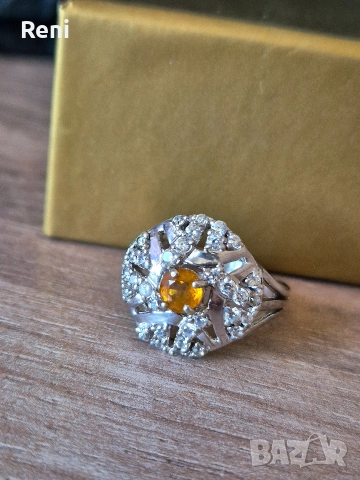 Старинен сребърен пръстен със сапфир