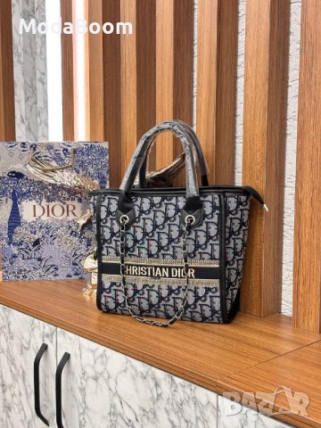 💯Christian Dior различни цветове уникални дамски чанти💯, снимка 3 - Чанти - 43605037