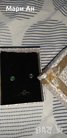 Позлатен сребърен комплект със зелен циркон , снимка 2 - Бижутерийни комплекти - 49832456