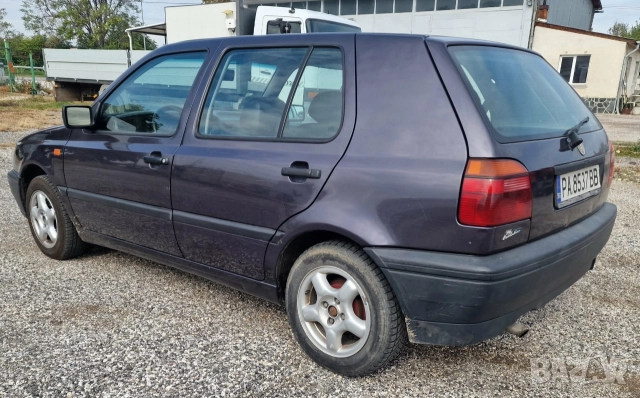 VW Golf, снимка 3 - Автомобили и джипове - 52852256
