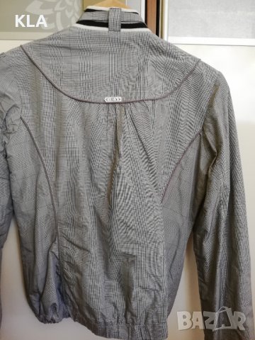 Яке Guess, снимка 6 - Якета - 36773693
