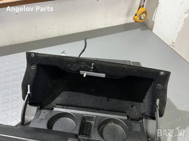 Жабка за Mercedes E-class W210, снимка 5 - Части - 49737854