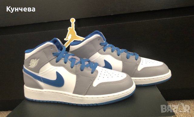 Маратонки оригинални NIKE AIR JORDAN 1 MID WHITE TRUE BLUE GREY, снимка 3 - Детски маратонки - 43386433