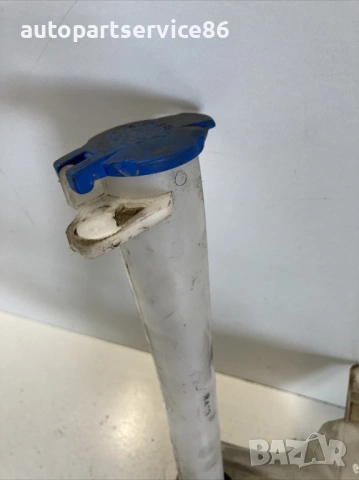 Казанче Резервоар за чистачки за KIA Sorento (2009) 98610-3E300, снимка 2 - Части - 53324043