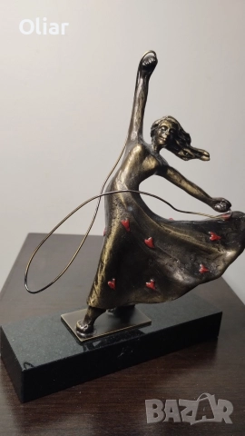 Много красива и различна статуетка Танцуваща жена. , снимка 3 - Статуетки - 52841865