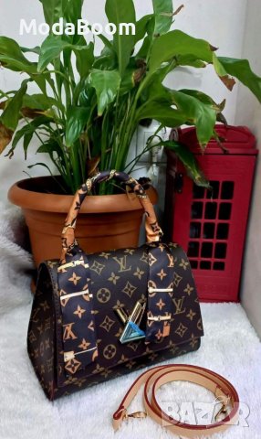 Дамски маркови чанти , снимка 2 - Чанти - 39305392