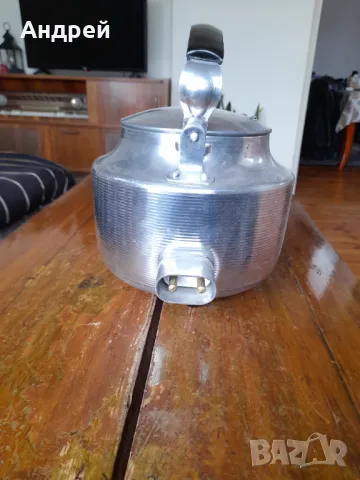 Стар електрически чайник , снимка 4 - Антикварни и старинни предмети - 48642756