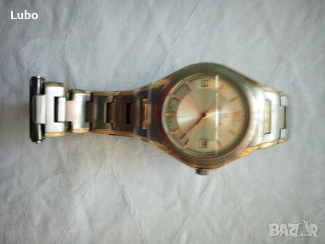 продава часовник