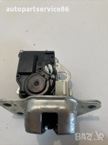 Заключващ механизъм на задния капак за Jeep Patriot 2.4 (2008), снимка 2 - Части - 53533888