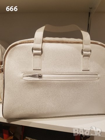 чанта , снимка 4 - Чанти - 43422953