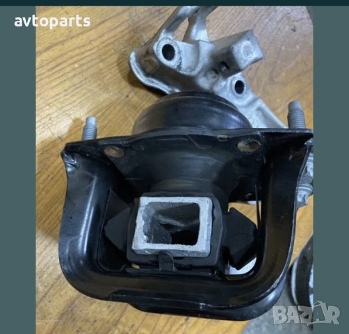 Citroen c4 picasso 2009година 1.6hdi 109кс Тампон и Лапа двигател, снимка 3 - Части - 40382240