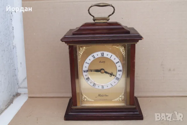 Англииски настолен кварцов часовник ''Kundo''