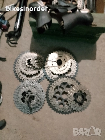 Много части останали от различни проекти или ъпгрейди , снимка 4 - Части за велосипеди - 53076206