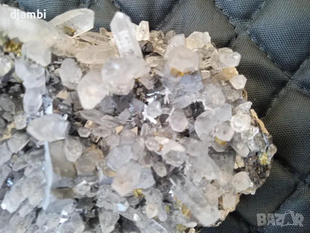 № 217, Кварц,Кварцов Кристал,Планински кристал,Кристали и минерали,, снимка 3 - Декорация за дома - 48874127