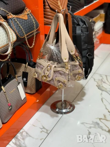 чанти chanel guess gucci the tote bag marc jacobs fendi ysl saint laurent hermes guess, снимка 12 - Чанти - 51387966
