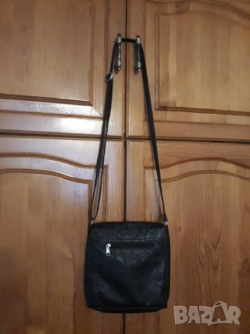 Малка чанта с дълга дръжка, снимка 2 - Чанти - 32730270