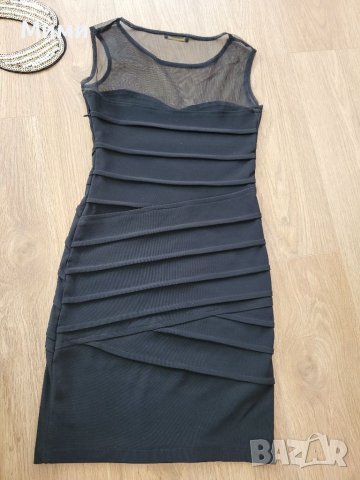 Черна рокля със златисто колие, снимка 5 - Рокли - 37050458