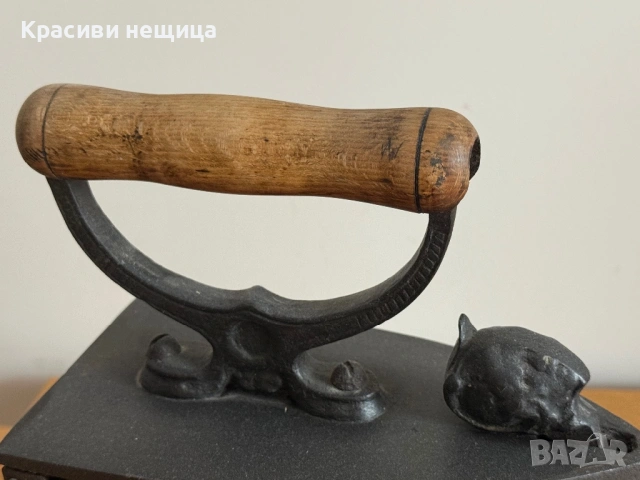 Стара ютия на жар с ажурна чугунена поставка, снимка 4 - Антикварни и старинни предмети - 53187403