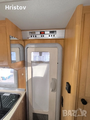 Кемпер Burstner на база Fiat Ducato 2.8 JTD, снимка 13 - Каравани и кемпери - 53253472