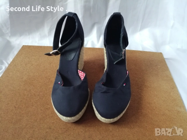 № 38 Tommy Hilfiger оригинални дамски еспадрили сандали на платформа, естествена кожа, снимка 3 - Сандали - 53111577