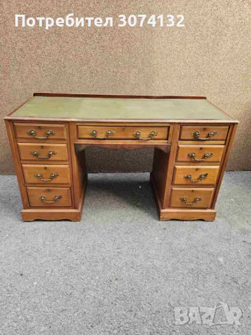 Бюро с кожа и обков от месинг