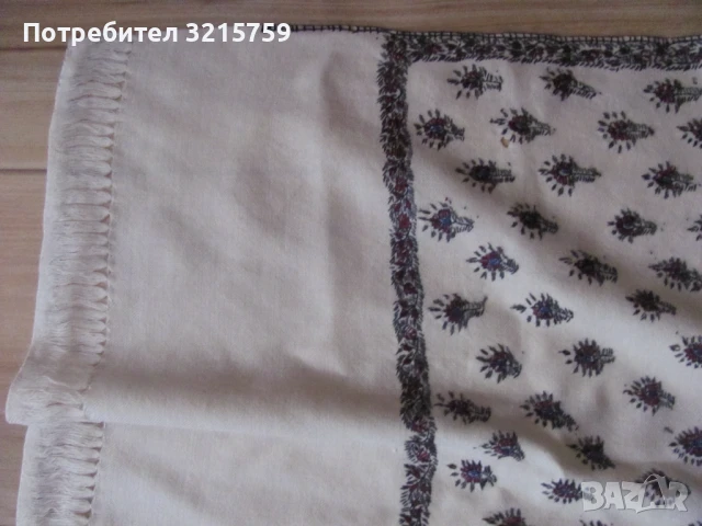 Покривка, ръчна бродерия , монограм 185х 92см., снимка 2 - Антикварни и старинни предмети - 50930185