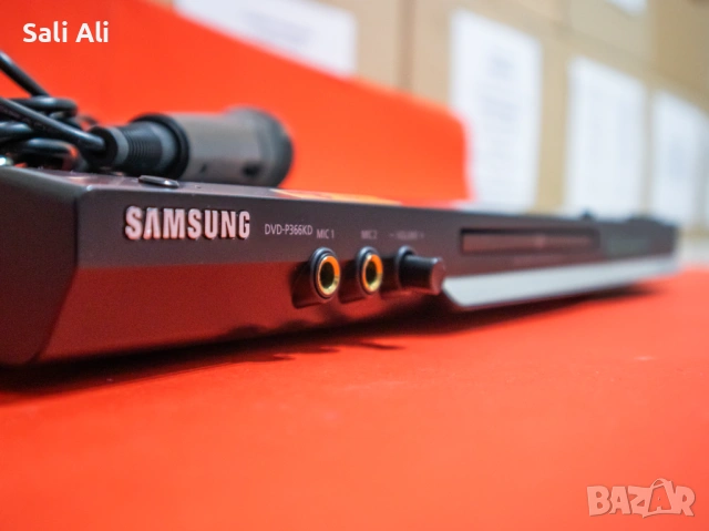 SAMSUNG караоке система DVD плейър с микрофон 150 бг песни DVD-P366KD, снимка 12 - Плейъри, домашно кино, прожектори - 53056950