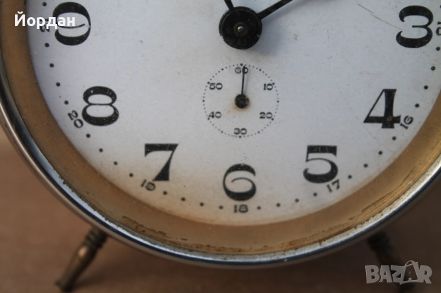 Немски будилник ''Haler'' , снимка 3 - Антикварни и старинни предмети - 52468831