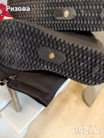 Продавам дамски ботуши, велур, 37ном., снимка 2 - Дамски ботуши - 53292841