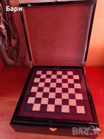 Луксозна кутия с настолни игри шах,табла,карти,домино,зарове, снимка 11 - Антикварни и старинни предмети - 52059605