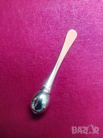 Продавам DIOR четка за крем