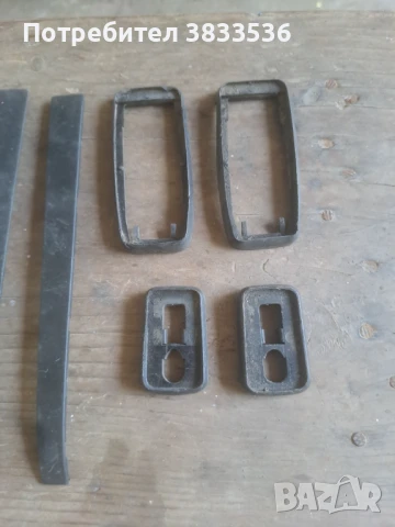 Детайли уплътнители , и лайстни от дръжките на Vw Golf & Jetta Mk2, снимка 3 - Части - 51155556