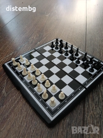 Магнитен шах и табла  15 см, снимка 2 - Шах и табла - 52811712