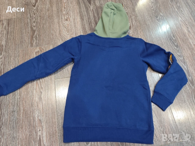 нов суичър на Levis, снимка 8 - Детски анцузи и суичери - 53527765