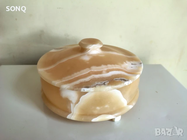 Прекрасен Съд От Оникс