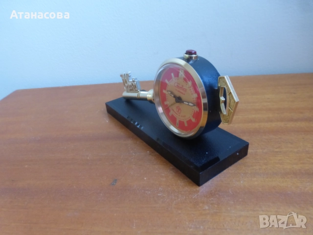 Будилник часовник Слава "Ключът на Москва" 3, снимка 4 - Антикварни и старинни предмети - 52426840