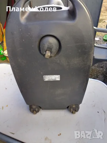 Miele прахосмукачка , снимка 10 - Прахосмукачки - 48630529